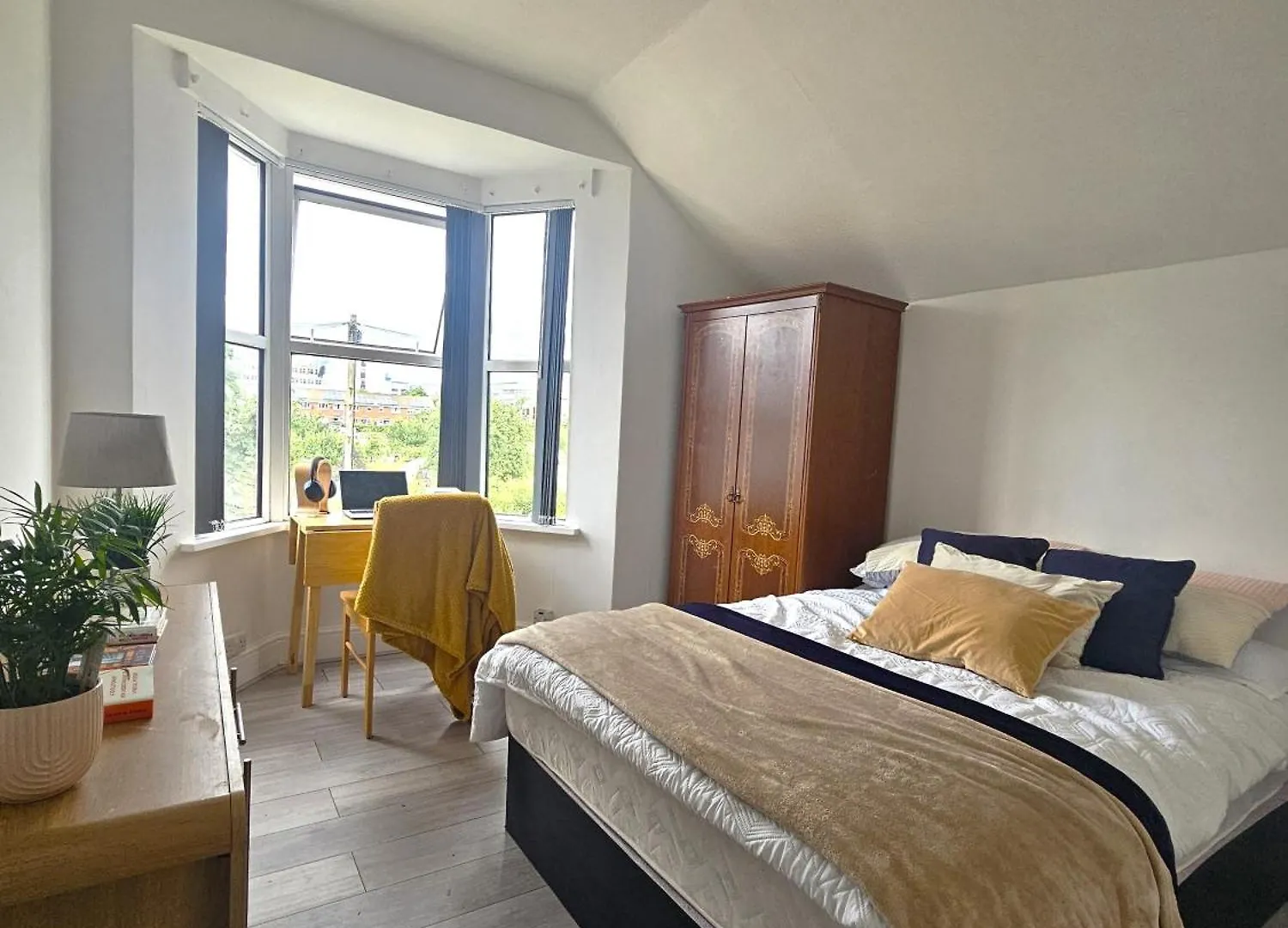 Cardiff University Hospital Of Wales Luxury Guesthouse